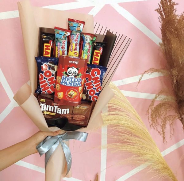 Snack bucket (10 Kinds of Snacks) - Image 3